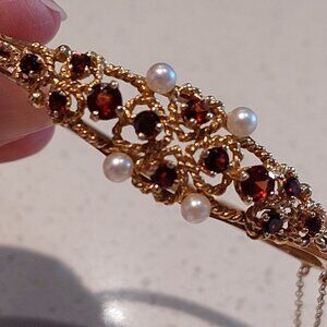 vintage garnet and pearl 14K oval hinged bangle bracelet